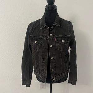 Black Levi’s Jean Jacket